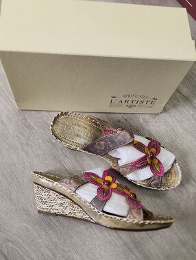 L'Artiste by Spring Step Pink Floral Leather Wedge Sandals